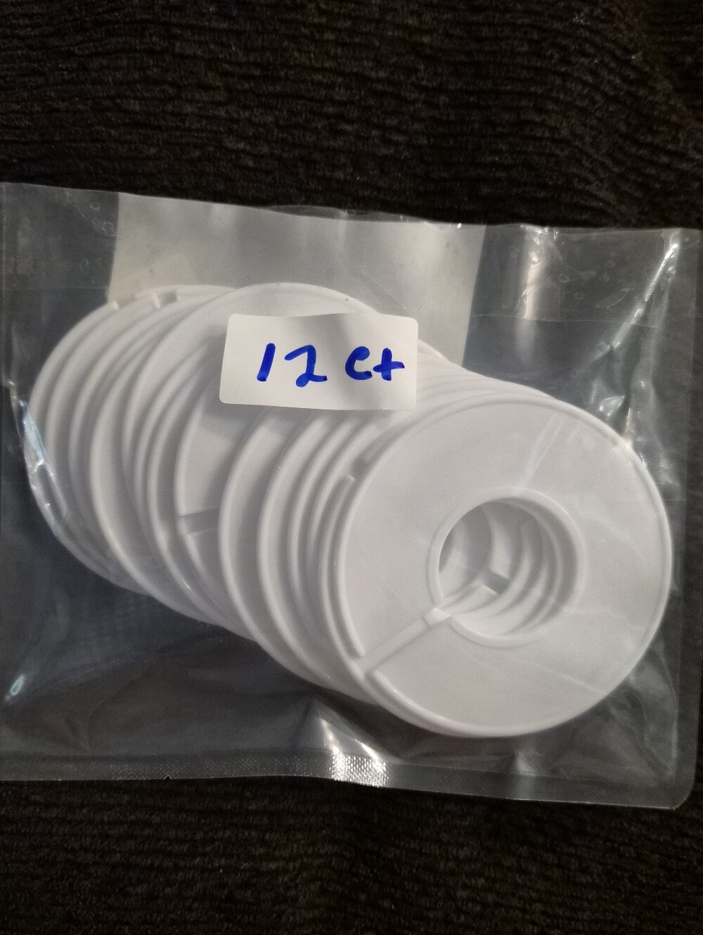 NWOT 12-Pack Blank Round Plastic Closet Size Dividers  White Clothing Organizers